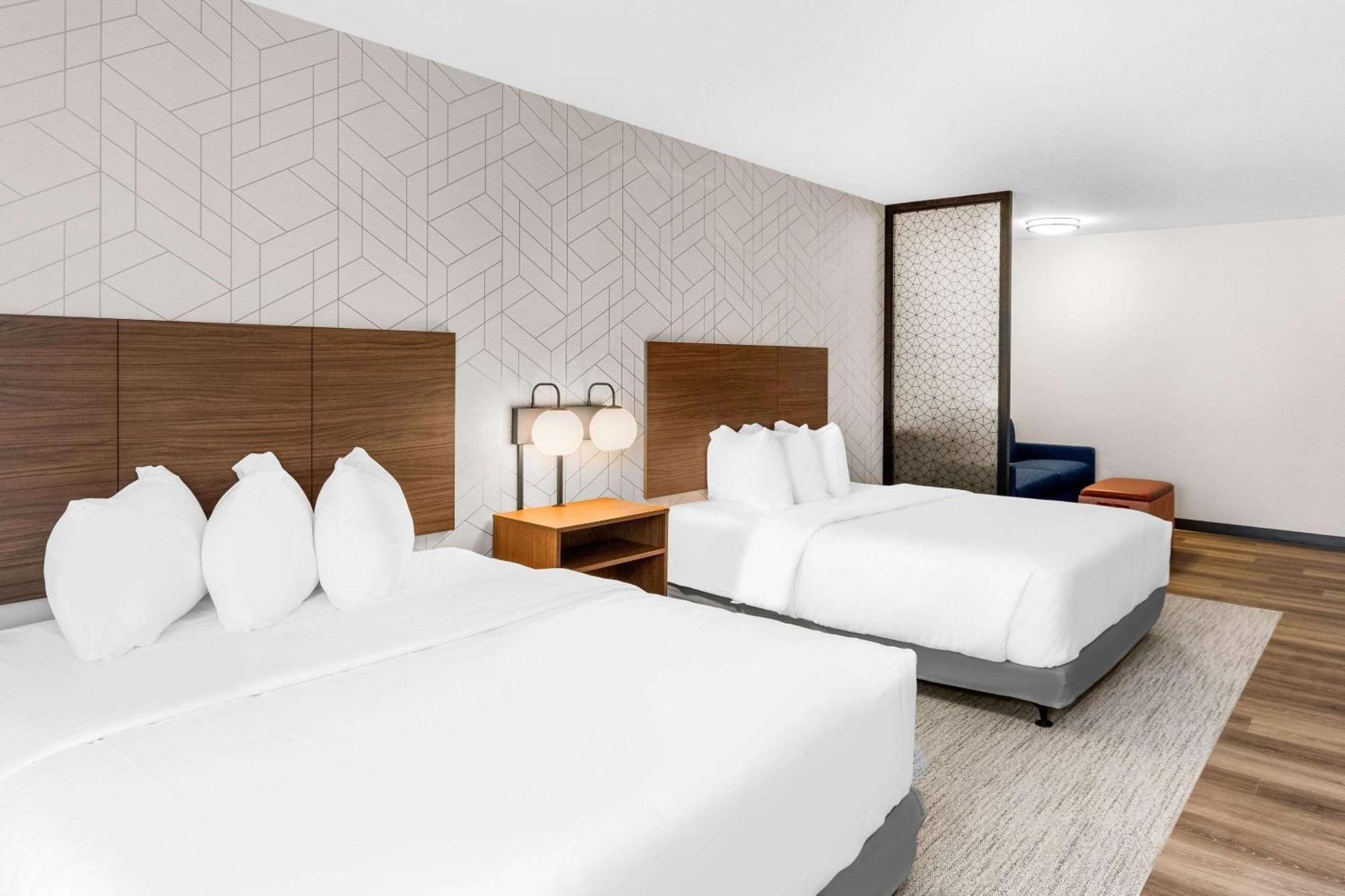 Everhome Suites Lexington - Horse Park المظهر الخارجي الصورة
